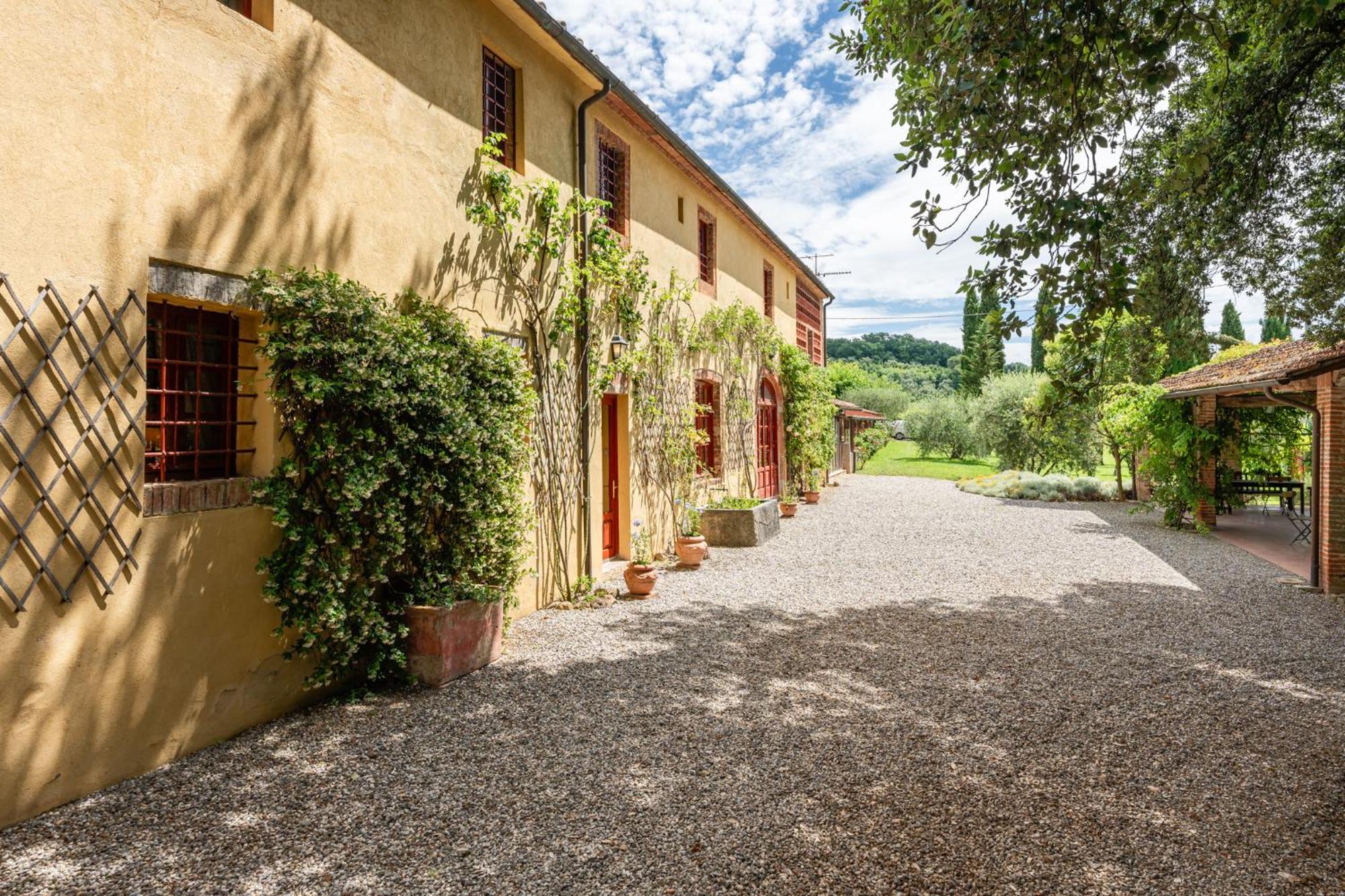 Agriturismo Mansi Bernardini لوكا المظهر الخارجي الصورة